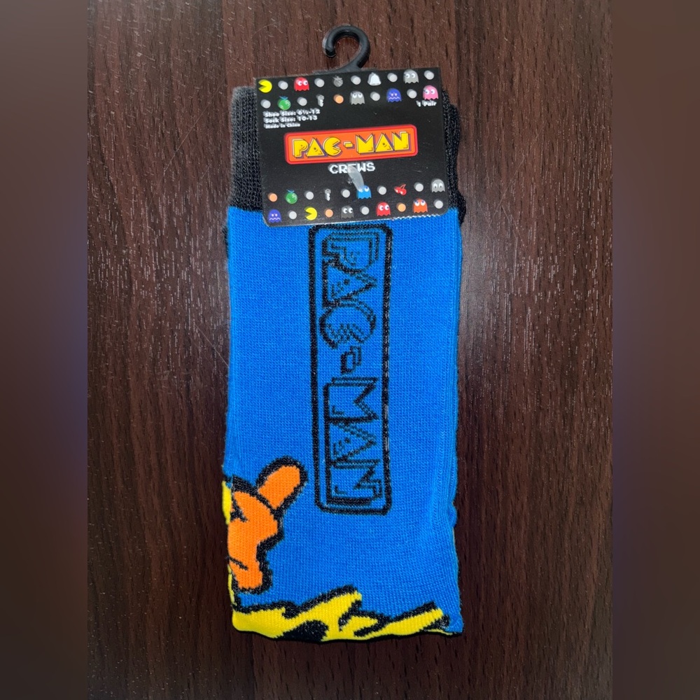PAC-MAN NOVELTY CREW SOCKS NWT MEN’S SHOE SIZE 6.5-12